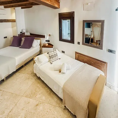 Hotel Boutique Poeta Jorge Manrique-3